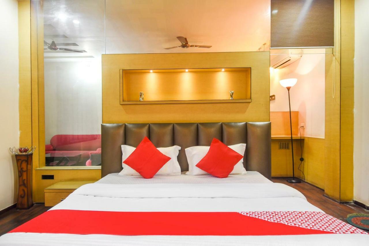 Oyo 47464 Hotel The Country Club Bilāspur Esterno foto