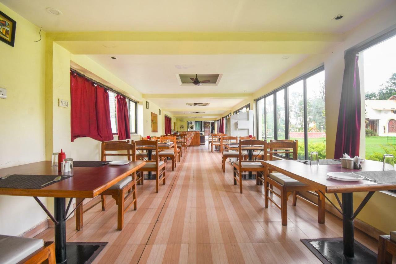 Oyo 47464 Hotel The Country Club Bilāspur Esterno foto