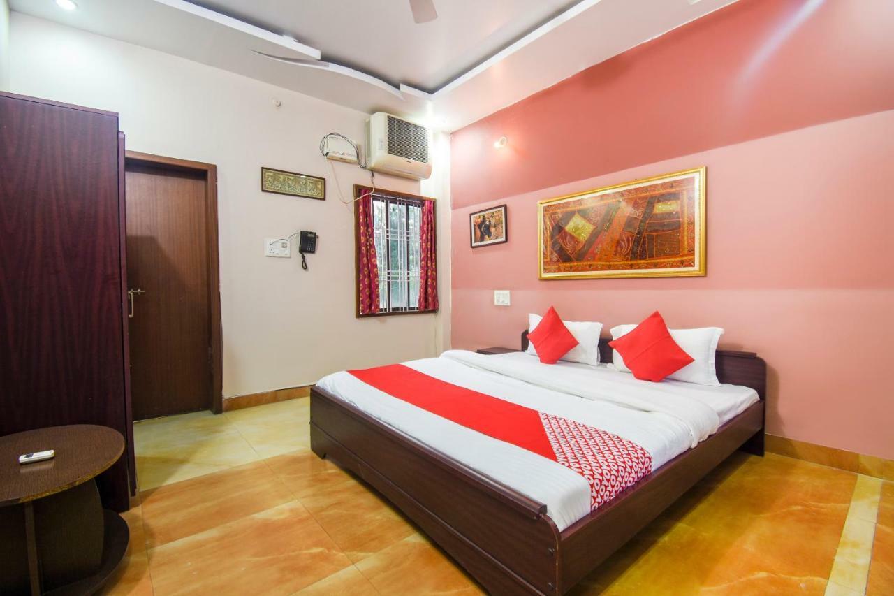 Oyo 47464 Hotel The Country Club Bilāspur Esterno foto