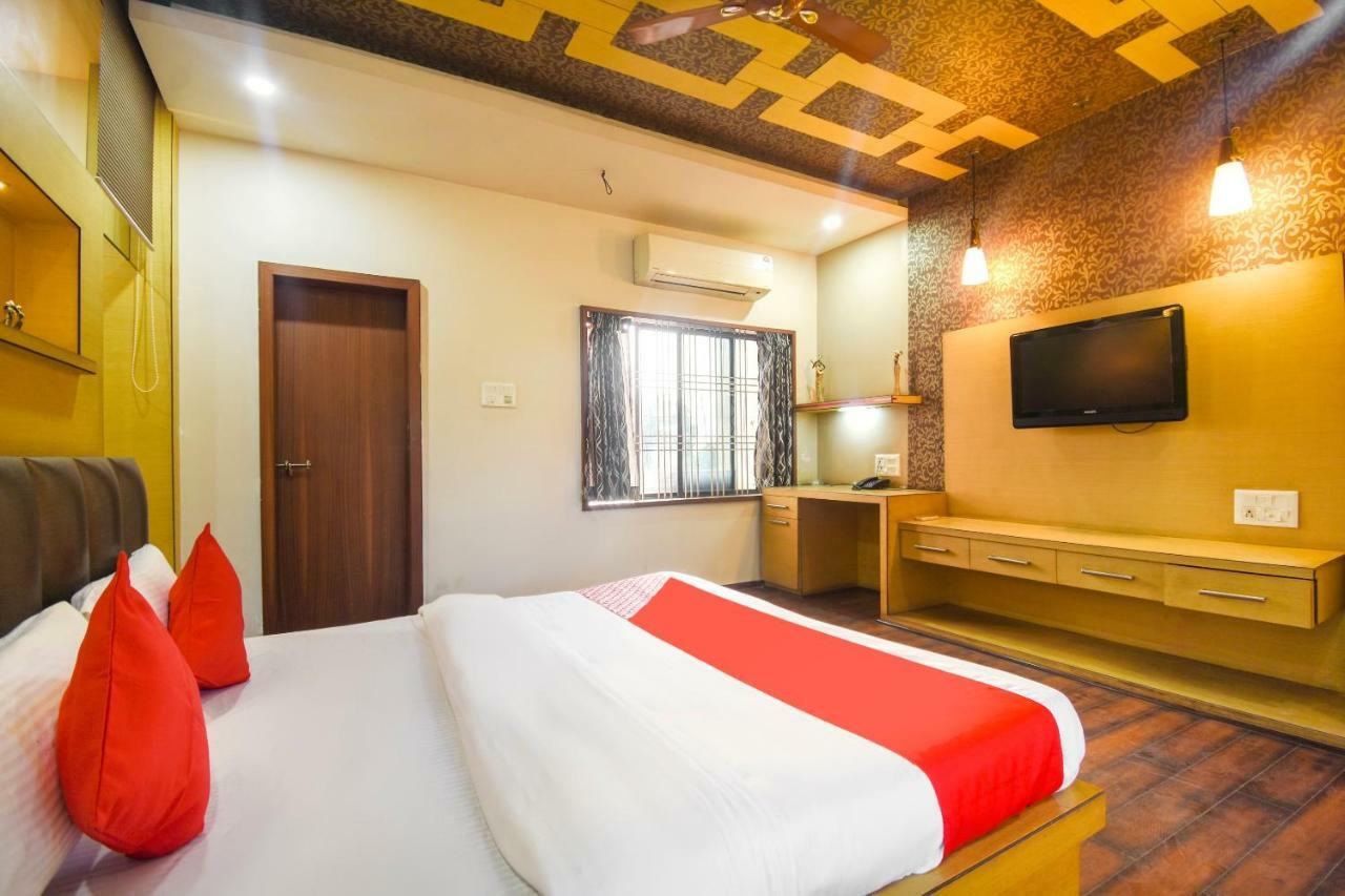 Oyo 47464 Hotel The Country Club Bilāspur Esterno foto